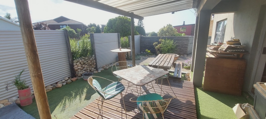 3 Bedroom Property for Sale in C Place Eastern Cape
